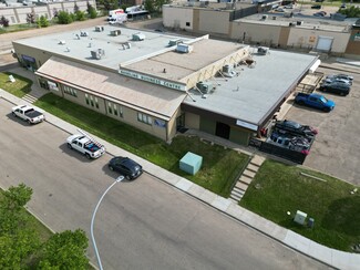 Plus de détails pour 33 Blackfoot Rd, Sherwood Park, AB - Bureau à vendre