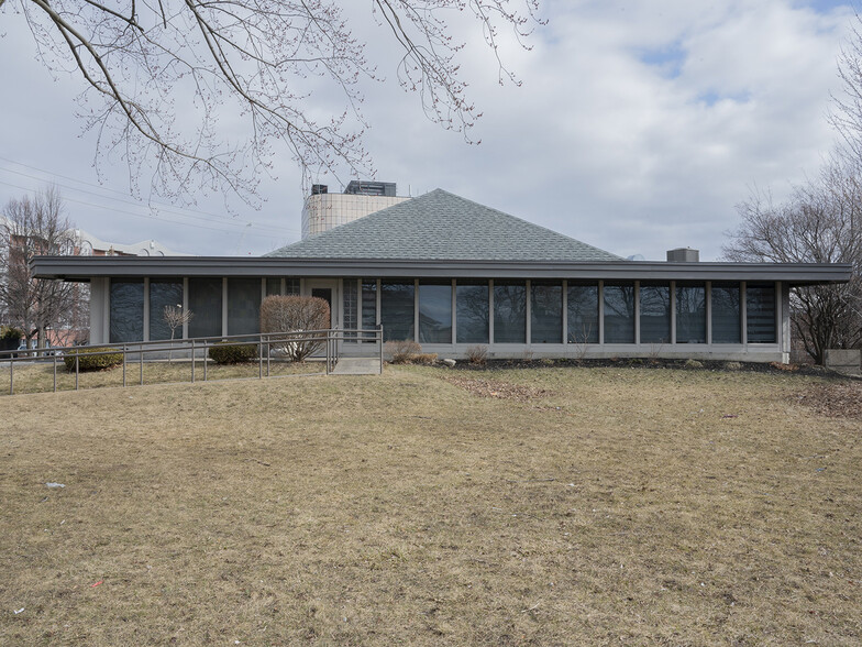 600 Rue Cardinal, Laval, QC à vendre - Photo de l’immeuble – Image 3 sur 16