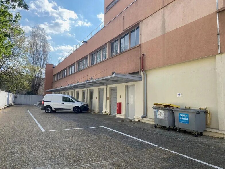 Bureau dans Marseille à louer - Photo de l’immeuble – Image 3 sur 7