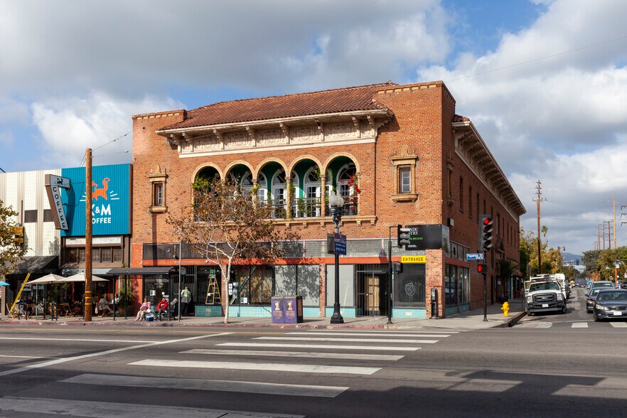 5567-5577 Figueroa St, Los Angeles, CA à louer - Photo de l’immeuble – Image 2 sur 9