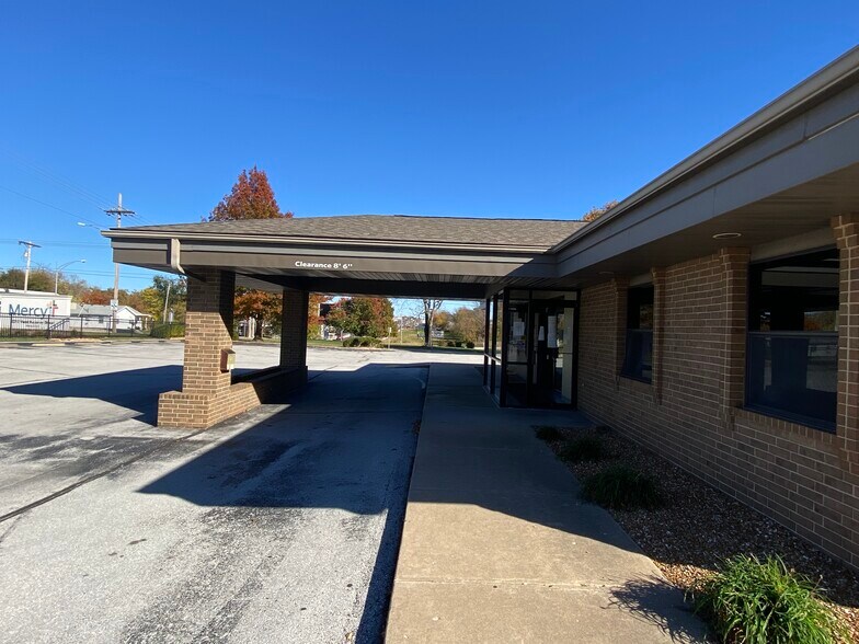 2212 W Kearney St, Springfield, MO à vendre - Photo de l’immeuble – Image 3 sur 32
