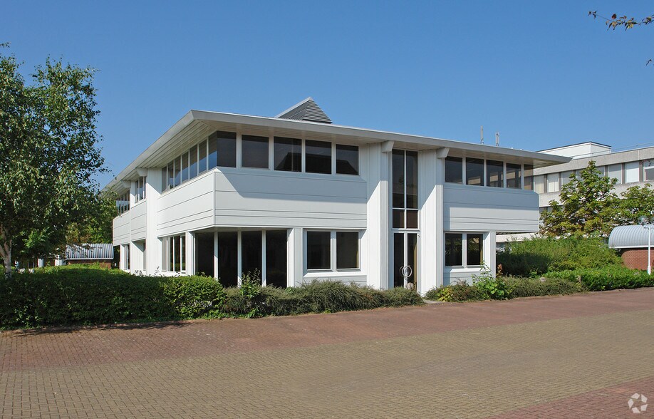 Ruscombe Ln, Reading à louer - Photo de l’immeuble – Image 1 sur 11