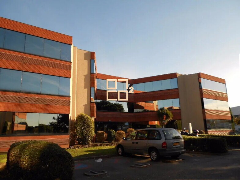 17 Avenue Didier Daurat, Blagnac à louer - Photo de l’immeuble – Image 1 sur 5