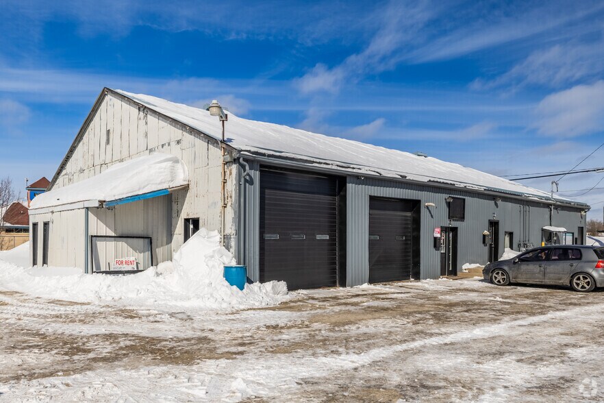 42 Union St, Smiths Falls, ON à vendre - Photo de l’immeuble – Image 1 sur 4