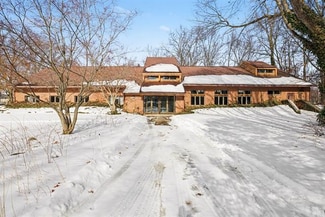 Plus de détails pour 2913 E Bristol St, Elkhart, IN - Spécialisé à vendre