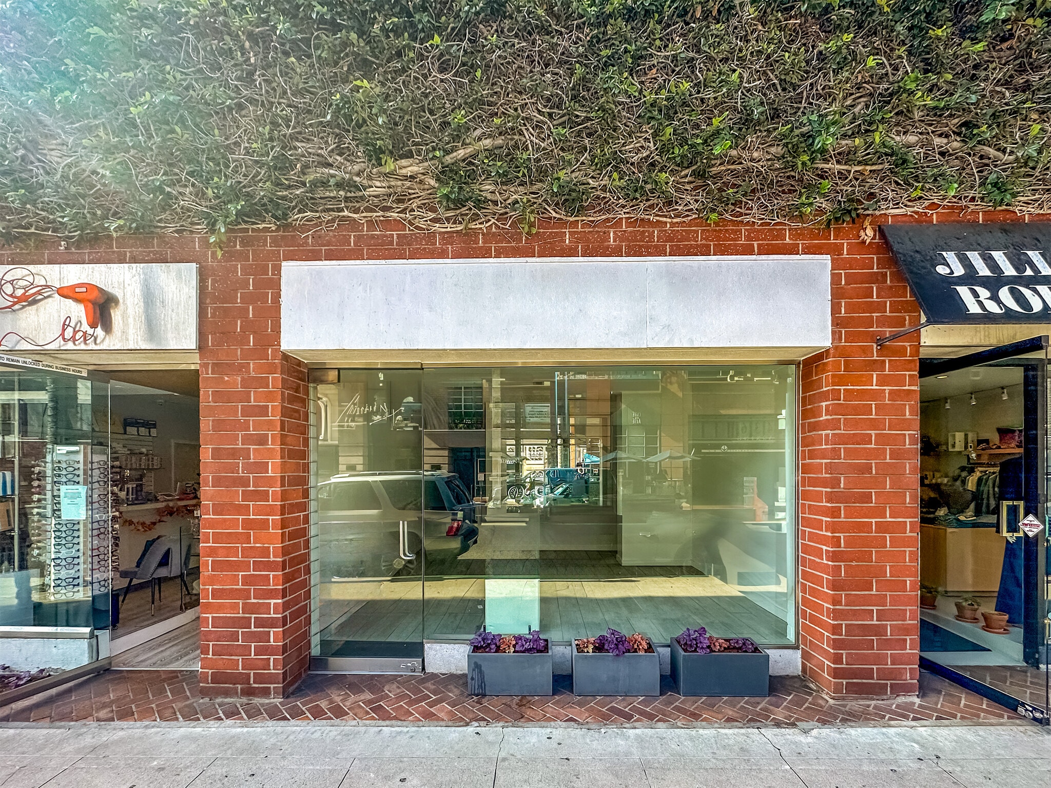 416 N Bedford Dr, Beverly Hills, CA à louer Photo intérieure– Image 1 sur 2