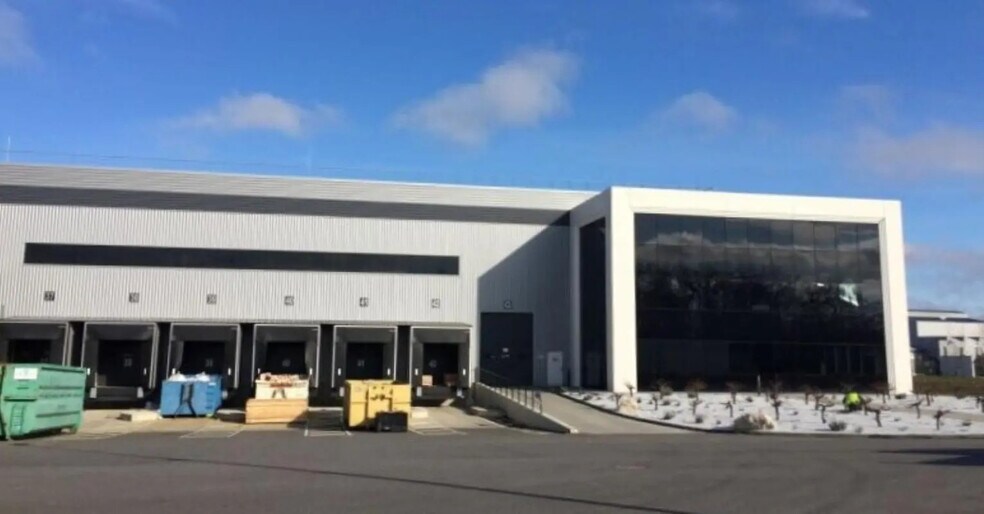 Industriel/Logistique dans Plaisance-du-Touch à louer - Photo de l’immeuble – Image 2 sur 10