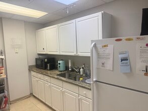 8191 College Pky, Fort Myers, FL à louer Photo intérieure– Image 1 sur 4