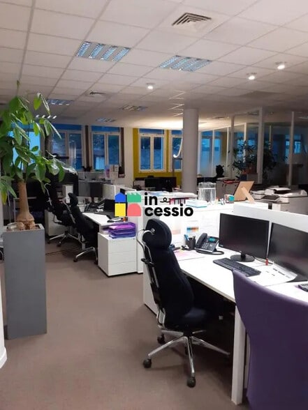 Bureau dans Le Mans à louer - Photo de l’immeuble – Image 2 sur 7