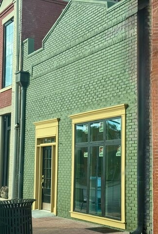 Plus de détails pour 105 S Jefferson Ave, Eatonton, GA - Bureau à vendre