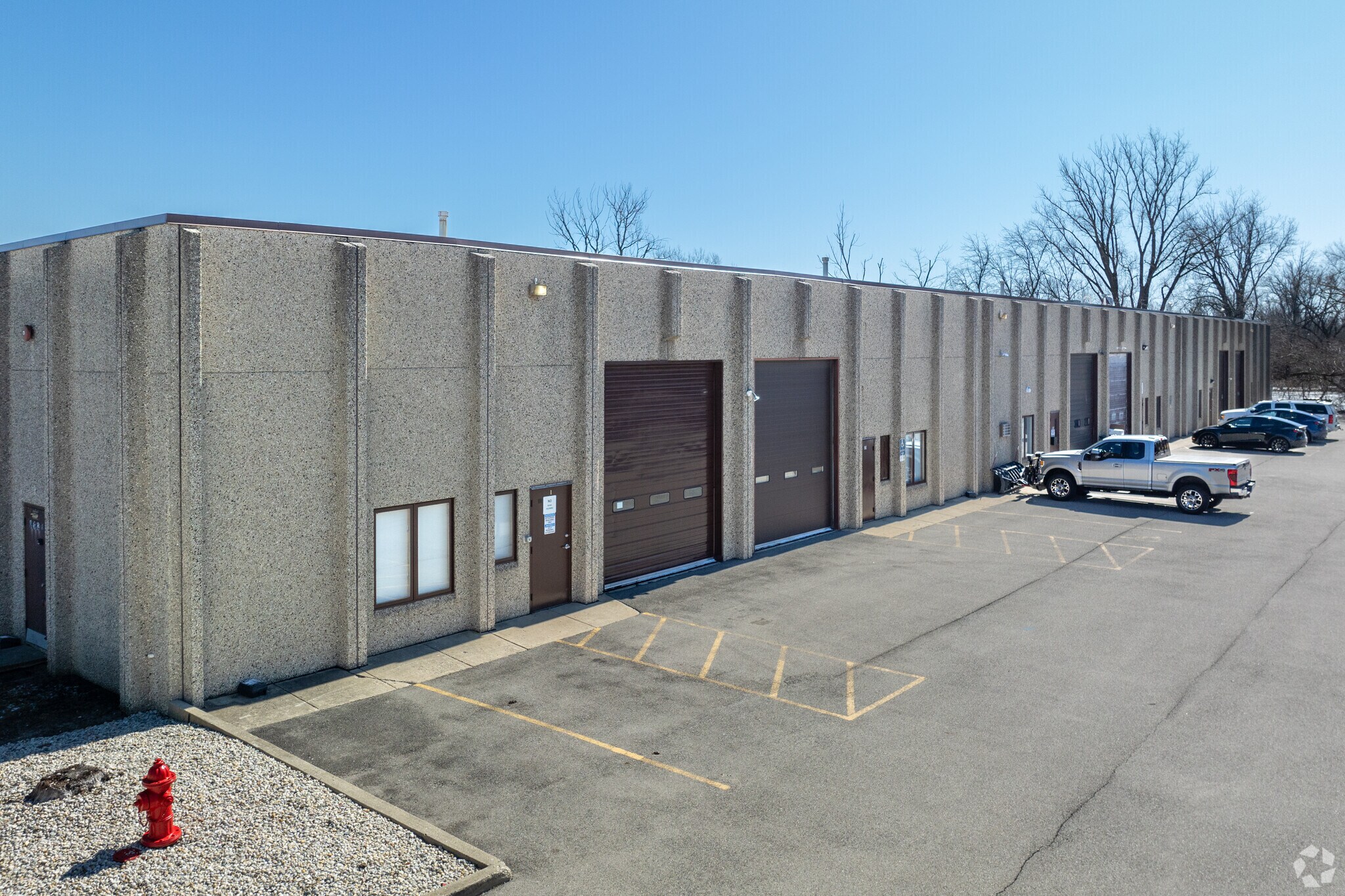 868-878 Tower Rd, Mundelein, IL à louer Photo principale– Image 1 sur 7
