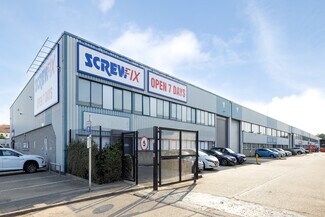 Plus de détails pour Streatham Rd, Mitcham - Industriel/Logistique à louer