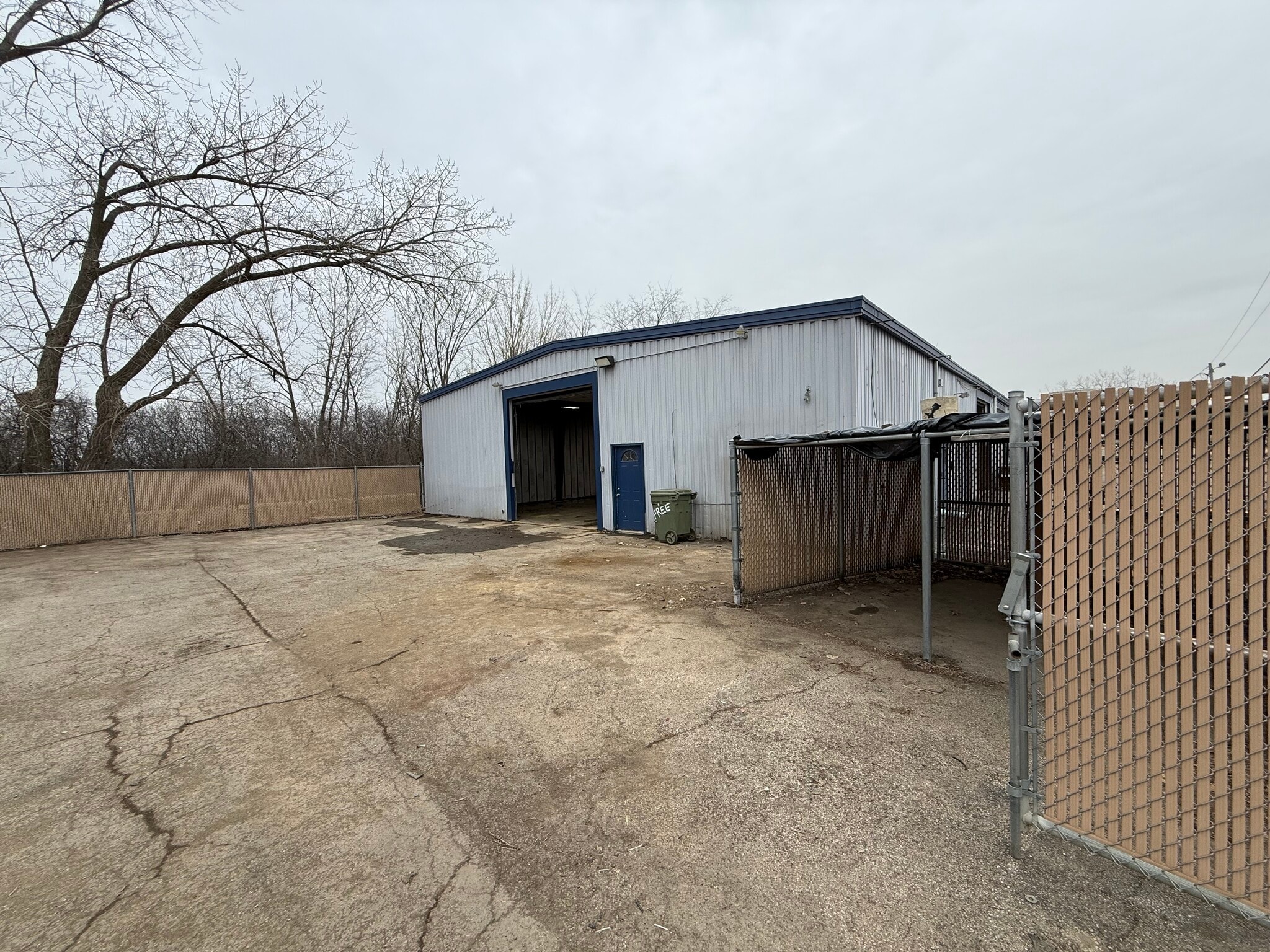 227 E Saint Charles Rd, Carol Stream, IL à louer Photo intérieure– Image 1 sur 20