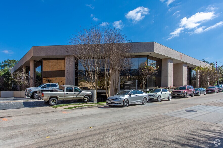 19 Briar Hollow Ln, Houston, TX à vendre - Photo de l’immeuble – Image 2 sur 22