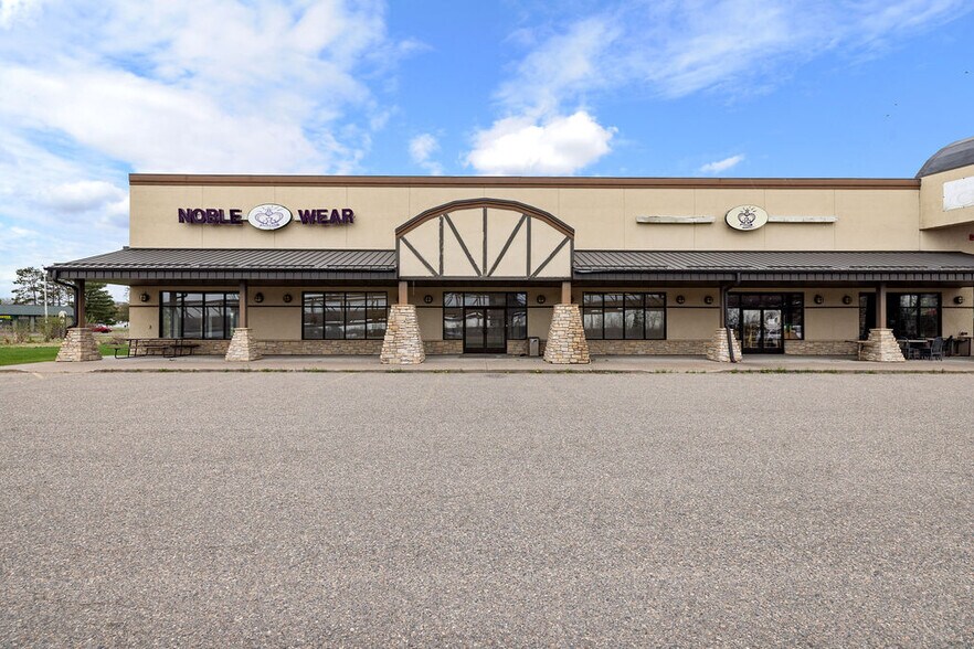 110 Wall St, Onamia, MN à vendre - Photo de l’immeuble – Image 2 sur 24