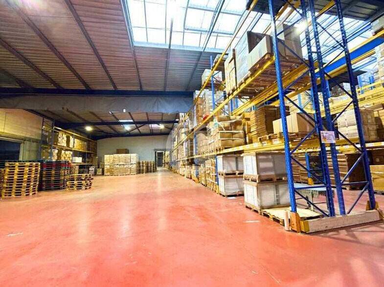 Industriel/Logistique dans Nieppe à louer - Photo de l’immeuble – Image 3 sur 11