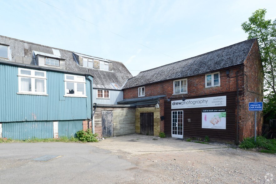 2-4 Lower St, Haslemere à vendre - Photo de l’immeuble – Image 3 sur 11