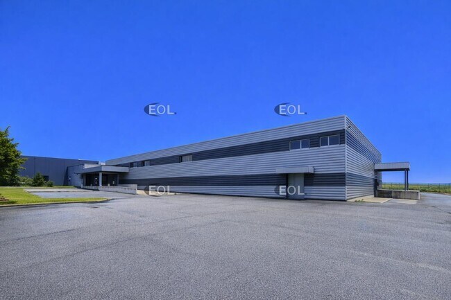 Plus de détails pour Industriel/Logistique à louer