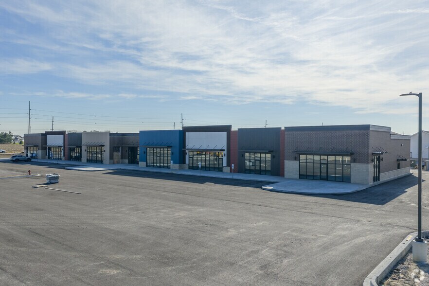 8750-72 109th Ave, Saint John, IN à louer - Photo de l’immeuble – Image 2 sur 4