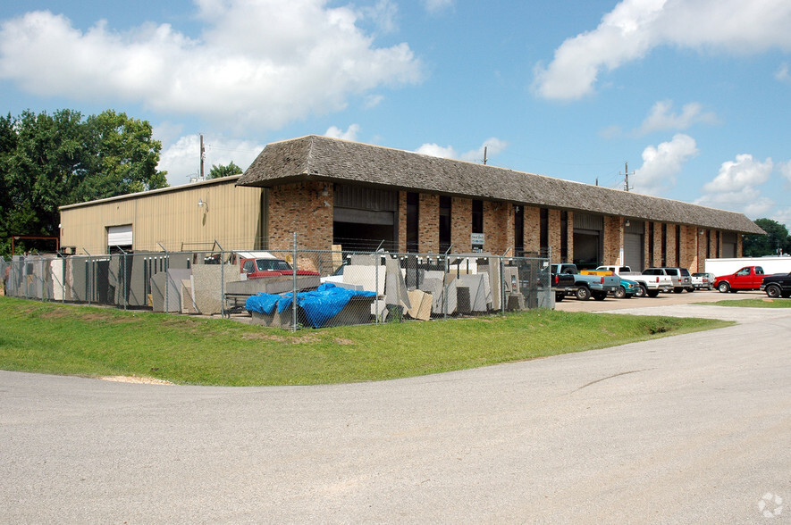 10115 Papalote St, Houston, TX à louer - Photo de l’immeuble – Image 2 sur 7