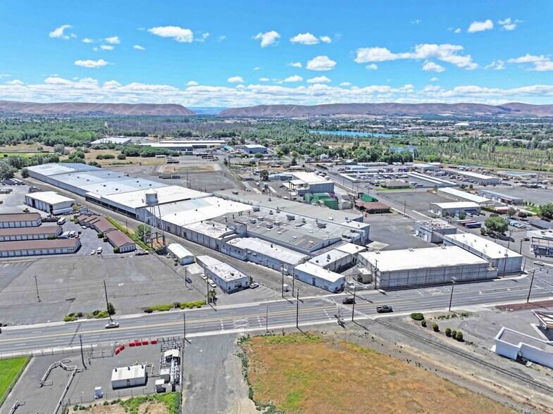 2506 Terrace Heights Dr, Yakima, WA à vendre - Photo de l’immeuble – Image 3 sur 29