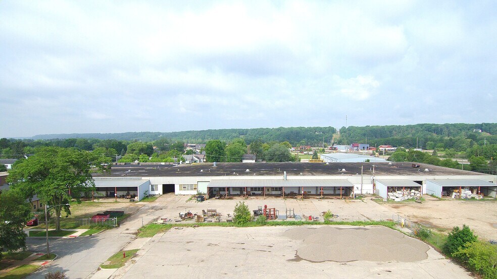 103 N 12 St, Gladstone, MI à vendre - Photo de l’immeuble – Image 3 sur 18