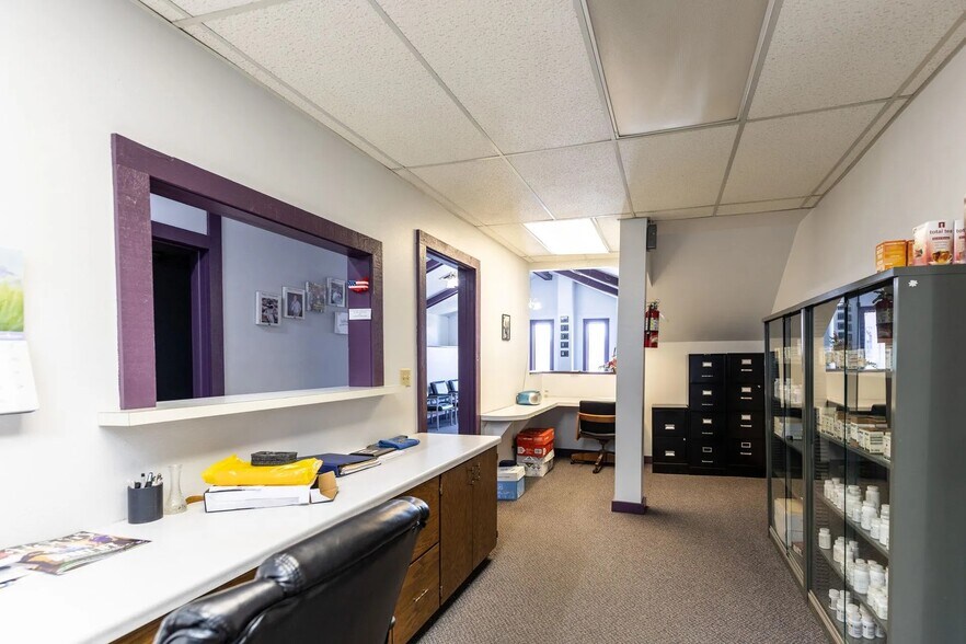 104 W Main St, Mandan, ND à vendre - Photo intérieure – Image 3 sur 14