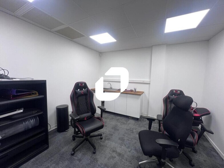 Bureau dans Serris à vendre - Photo de l’immeuble – Image 3 sur 6