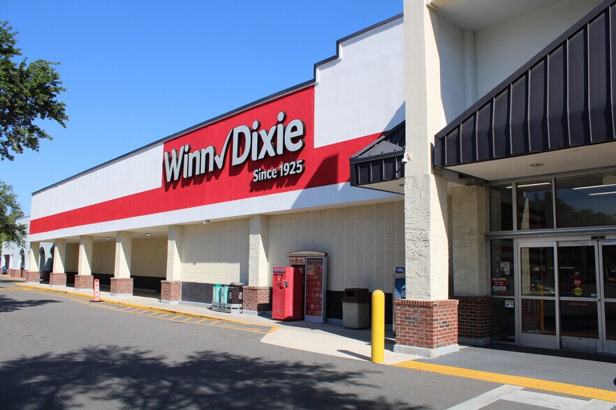 1722 S 8th St, Fernandina Beach, FL à louer - Photo de l’immeuble – Image 2 sur 9