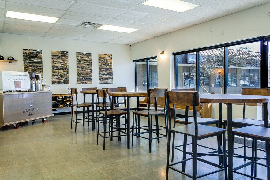 1041 Brighton Ave, Portland, ME à louer - Photo intérieure – Image 3 sur 12