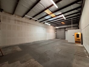 1700-1708 Kelley Ave, Kissimmee, FL à louer Photo intérieure– Image 2 sur 6