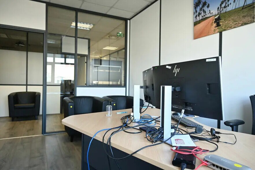 Bureau dans Lyon à louer - Photo de l’immeuble – Image 3 sur 13