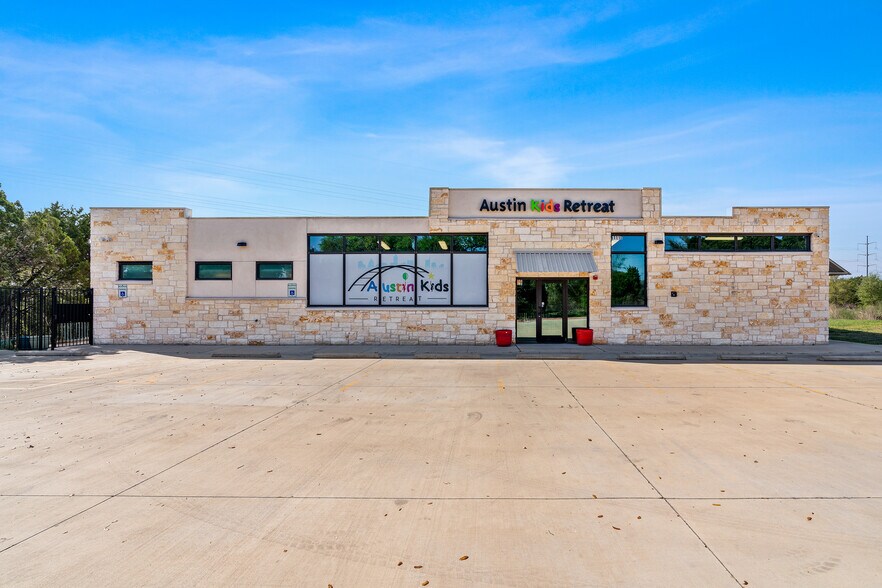 6111 N FM 620, Austin, TX à louer - Photo principale – Image 1 sur 28
