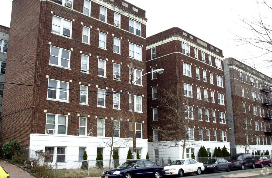 11-17 Goldsmith Ave, Newark, NJ à vendre - Photo de l’immeuble – Image 3 sur 5