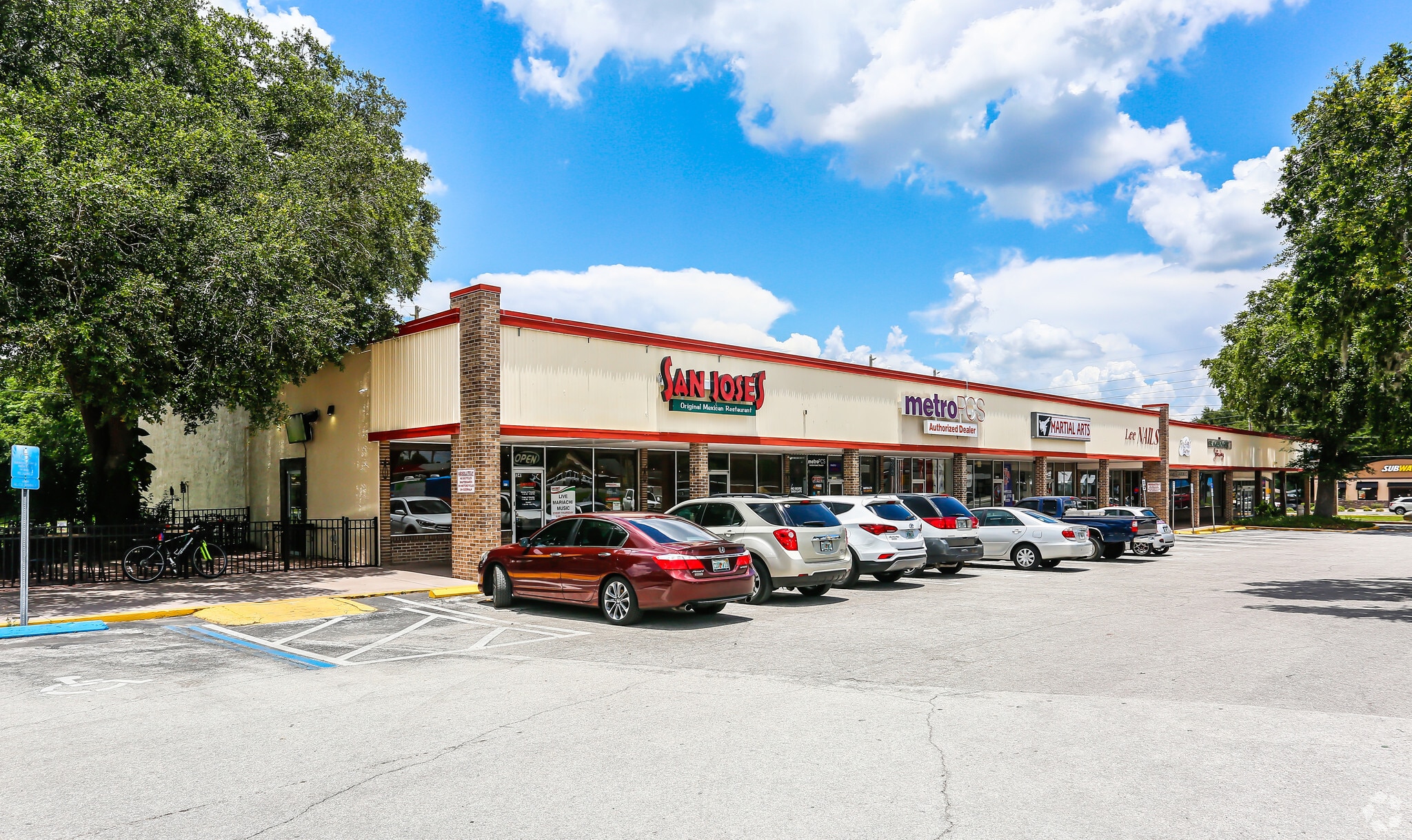 1415 S 14th St, Leesburg, FL à louer Photo principale– Image 1 sur 11