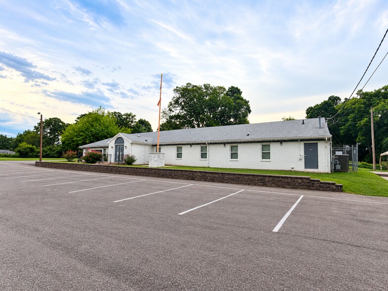 198 Thompson Ave, Louisville, KY à vendre - Photo de l’immeuble – Image 1 sur 22