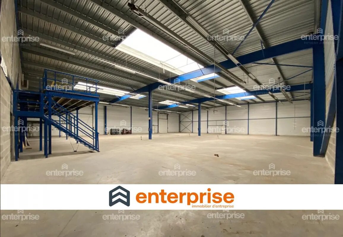 Local d’activités dans Magny-en-Vexin à louer Photo de l’immeuble– Image 1 sur 7