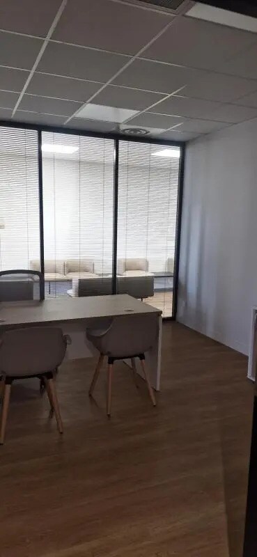 Bureau dans Bruges à vendre Photo de l’immeuble– Image 1 sur 5