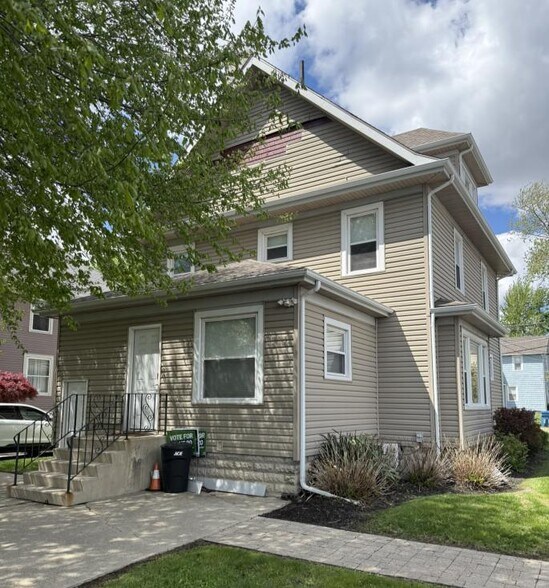 6715 Maplewood Ave, Sylvania, OH à vendre - Photo de l’immeuble – Image 2 sur 2