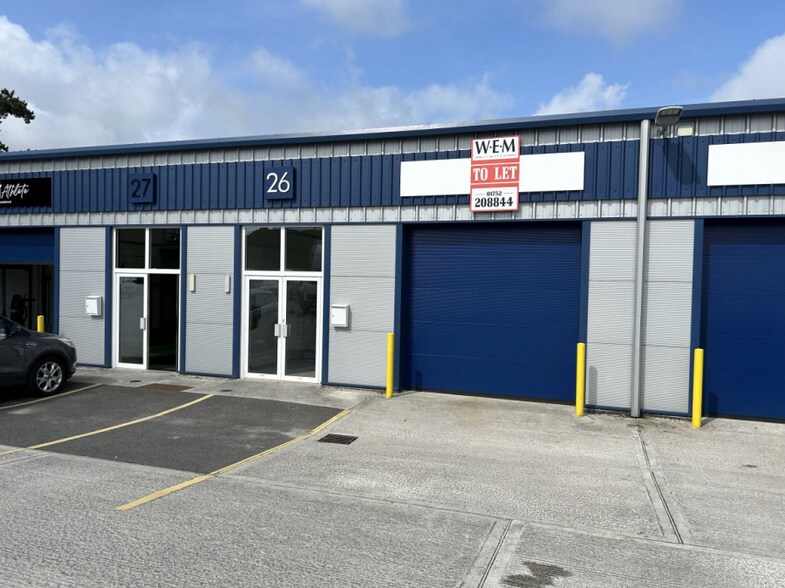 21-28 Lister Clos, Plymouth à louer - Photo de l’immeuble – Image 2 sur 2