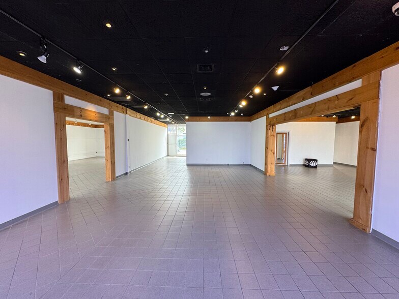 254 Franklin St, Hempstead, NY à louer - Photo de l’immeuble – Image 3 sur 7