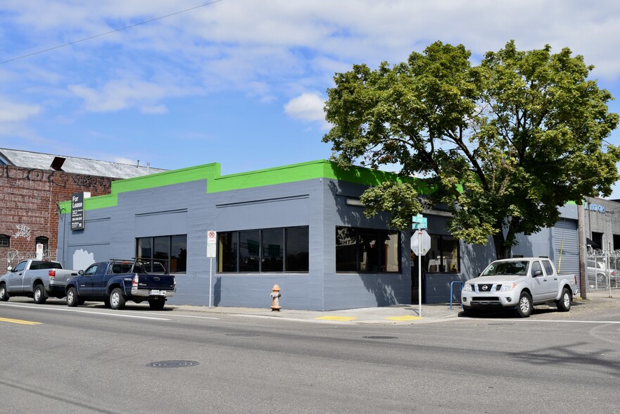 55 SE Main St, Portland, OR à louer - Photo de l’immeuble – Image 1 sur 49