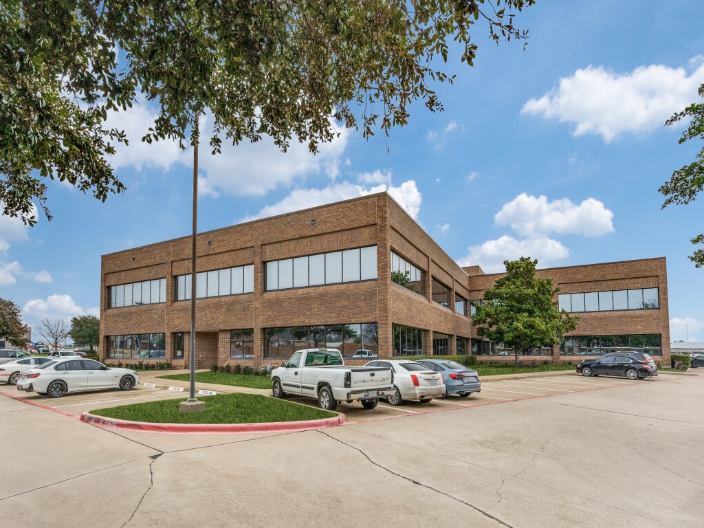 4100 W 15th St, Plano, TX à vendre Photo de l’immeuble– Image 1 sur 14