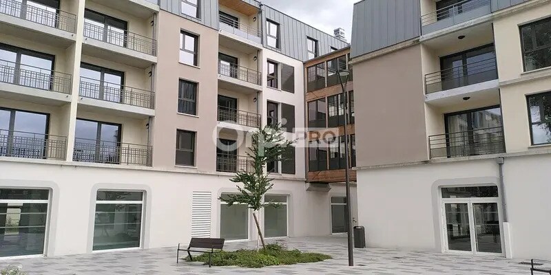 Local commercial dans Pau à vendre Photo de l’immeuble– Image 1 sur 8