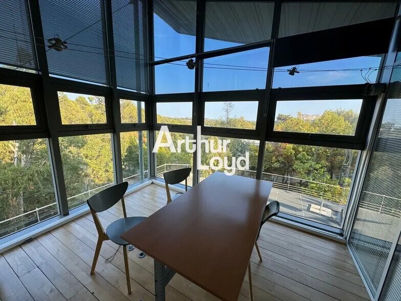 Bureau dans Valbonne à louer - Photo de l’immeuble – Image 2 sur 5