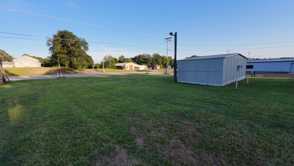 1101 US-59, Queen City, TX à vendre - Photo de l’immeuble – Image 3 sur 8