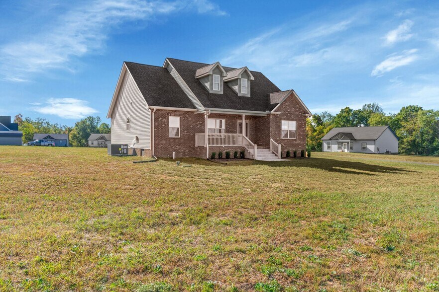 3376 Galen Rd, Lafayette, TN à vendre - Photo de l’immeuble – Image 2 sur 35