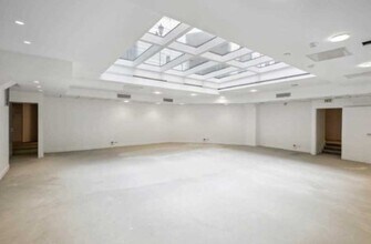 Boulevard De Magenta, Paris à louer Photo intérieure– Image 2 sur 19