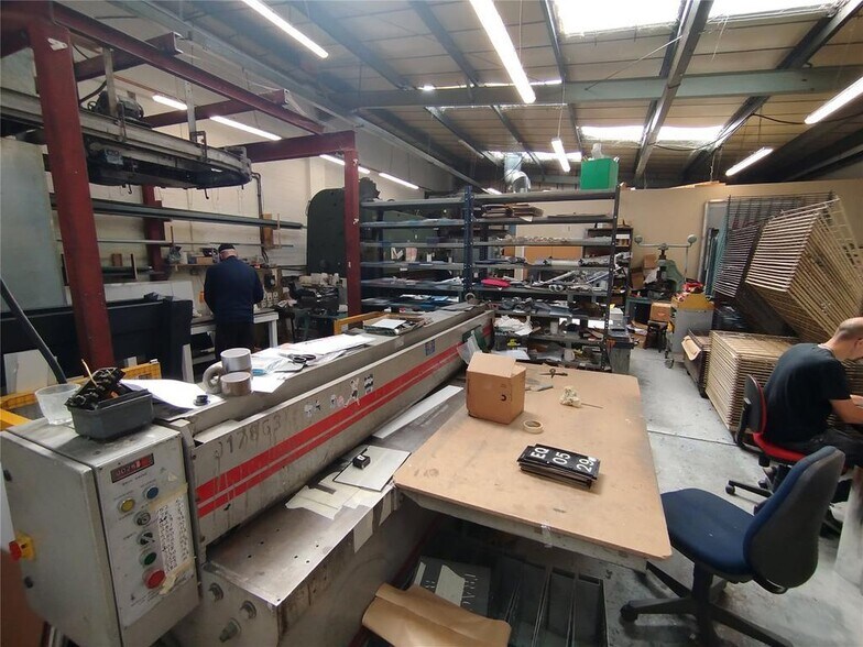 2-5 Featherby Way, Rochford à louer - Photo de l’immeuble – Image 2 sur 8