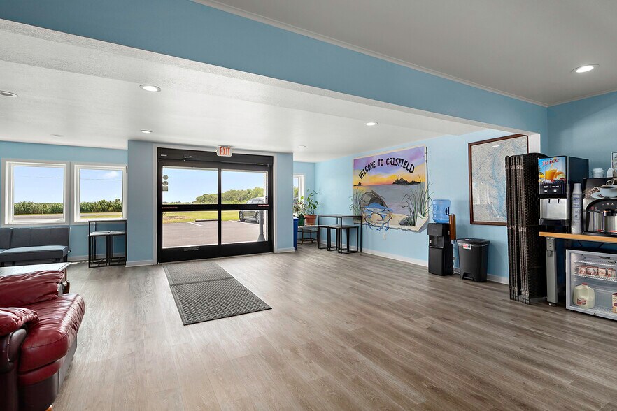700 Norris Harbor Dr, Crisfield, MD à vendre - Photo de l’immeuble – Image 3 sur 102